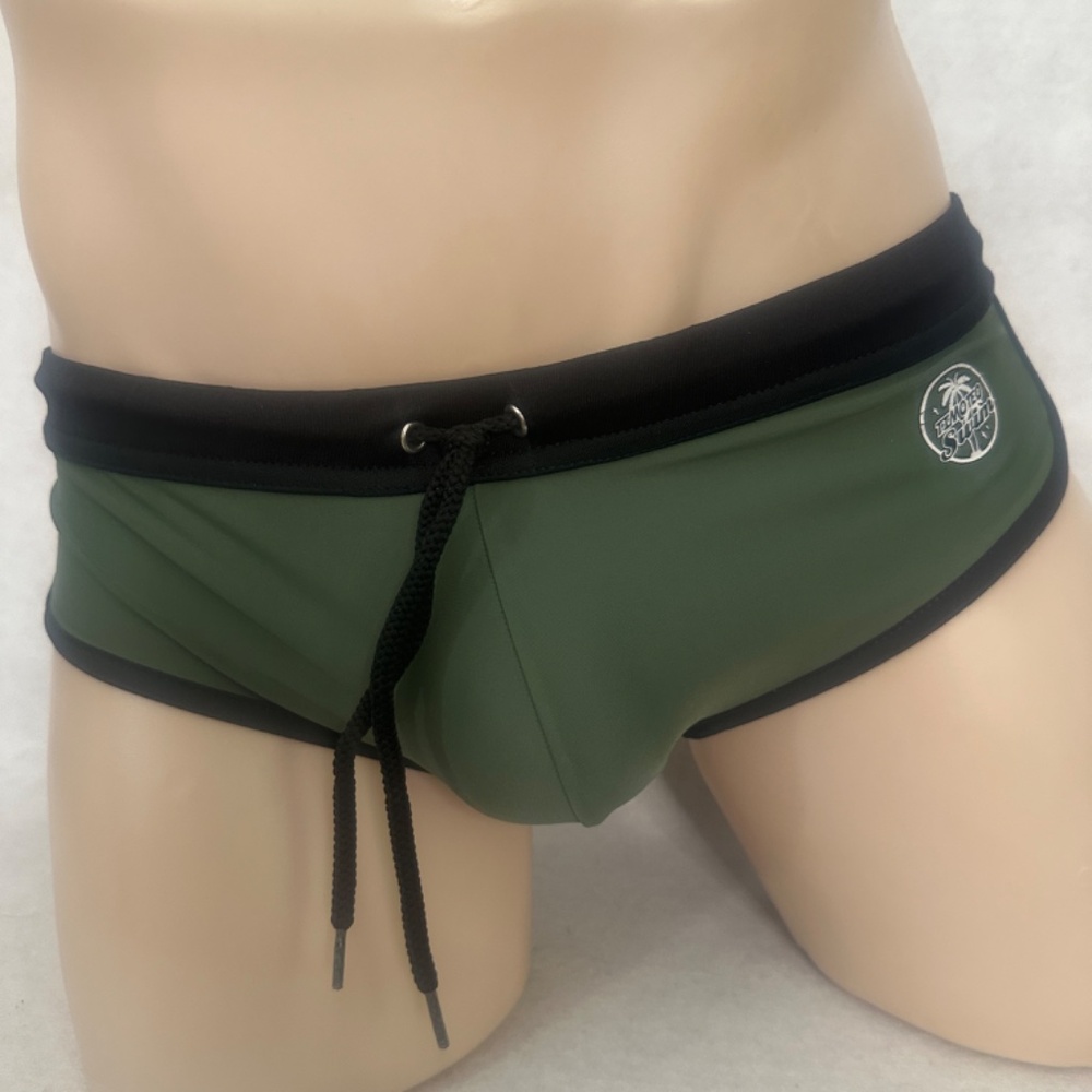 Timoteo Swimsuit Medium RARE sold out style Gently worn 80% nylon / 20% spandex - Picture 4 of 6